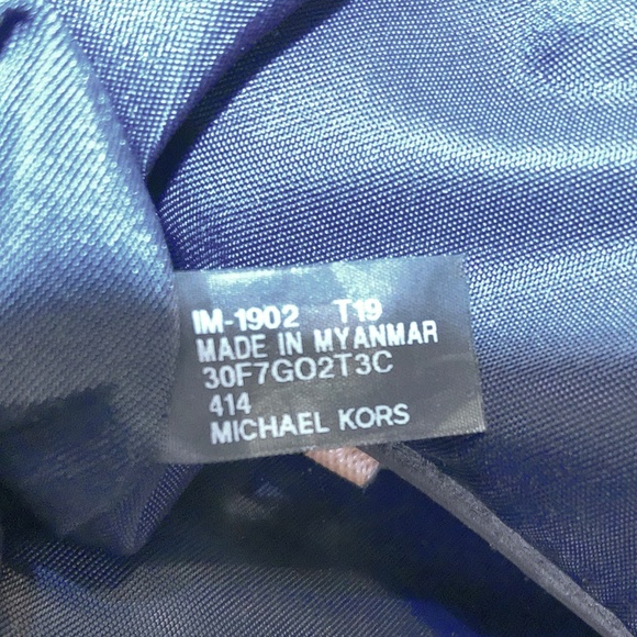 EC Michael Kors Kelsey Navy Nylon Lg Tote Leather Trim GoldTone Accents COA Inc - Picture 15 of 16